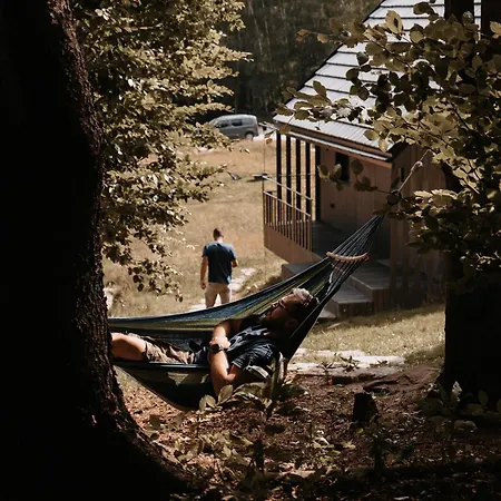 Slow Huts Мєндзиґуже Екстер'єр фото