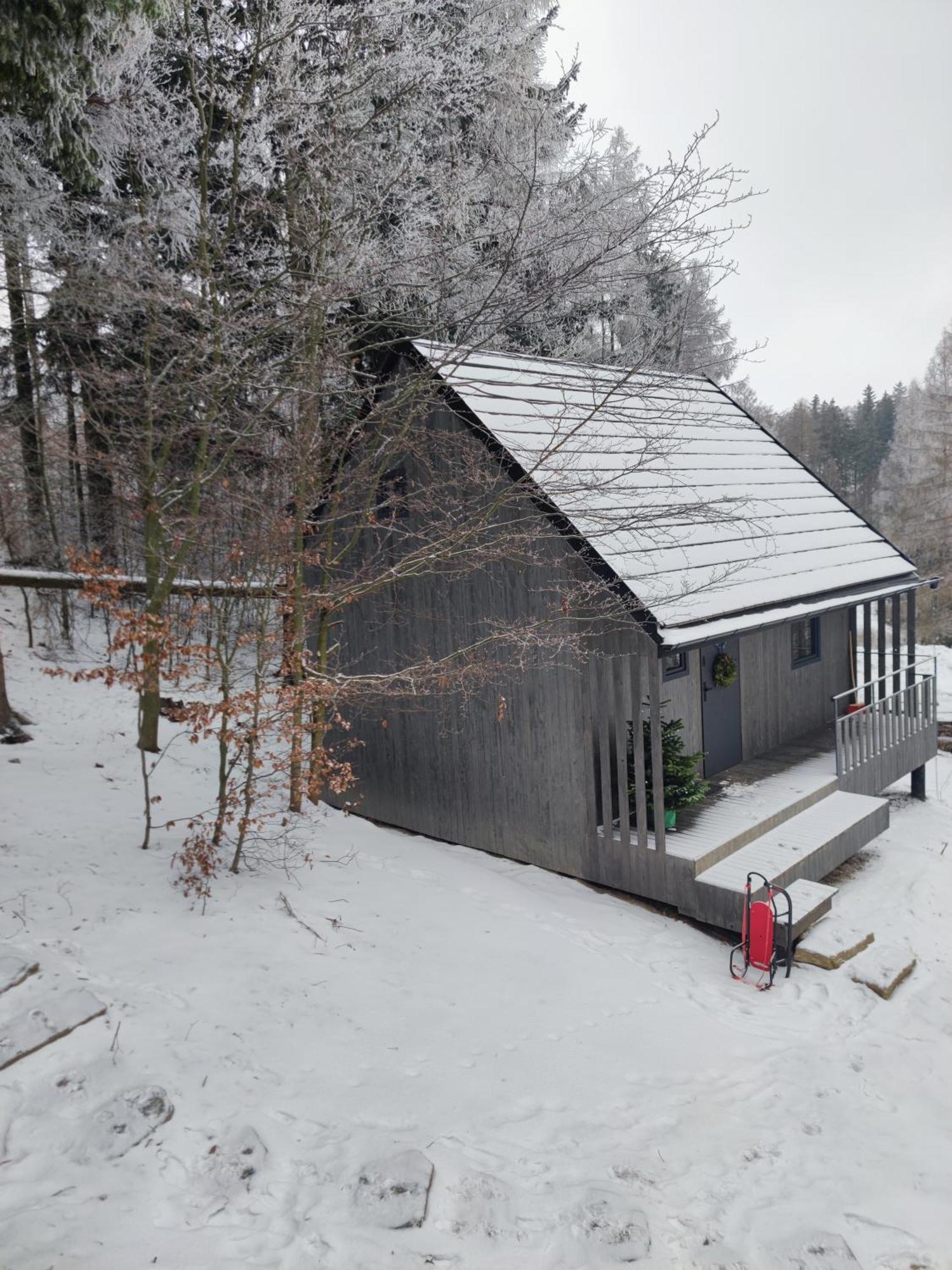 Slow Huts * Miedzygorze