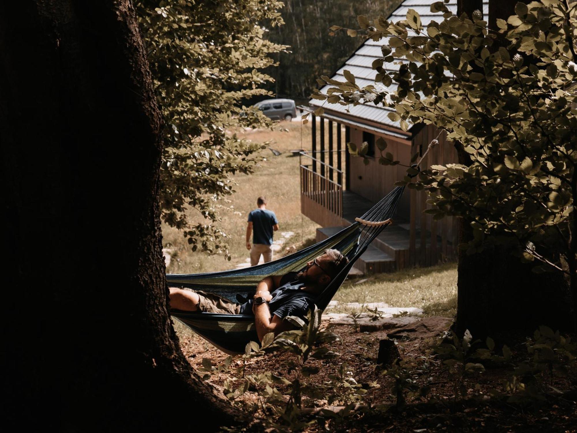 Slow Huts * Miedzygorze